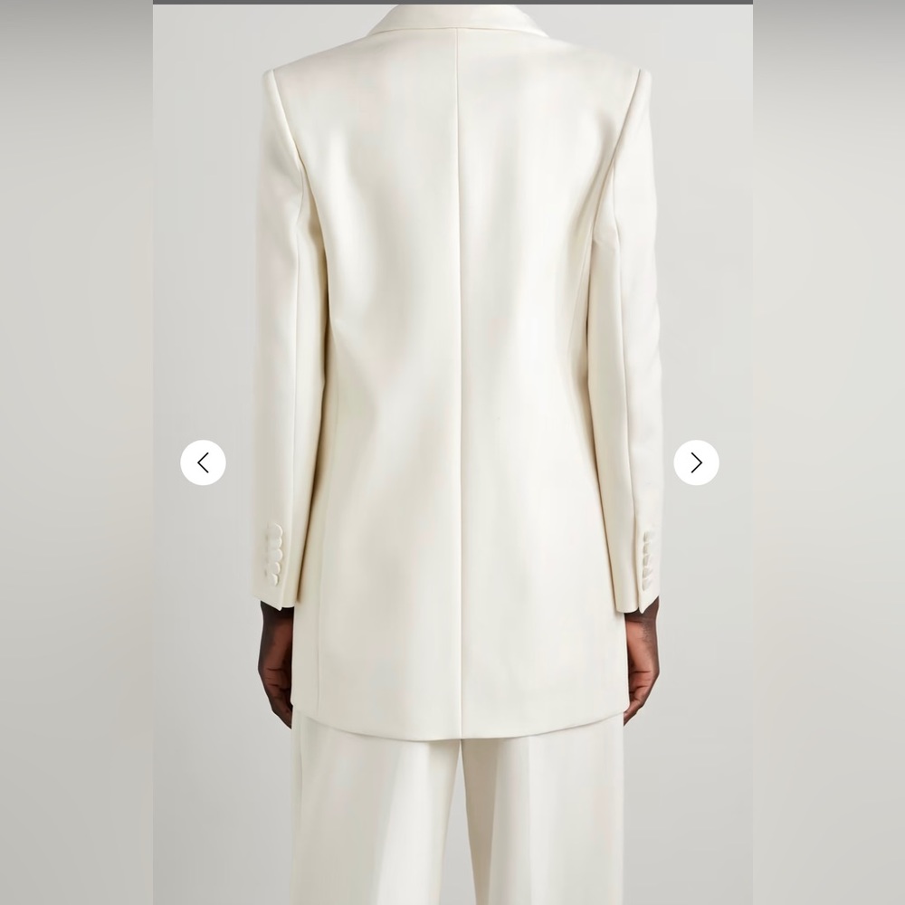The Row Cream Blazer ✨ Size 10 - Picture 4 of 8